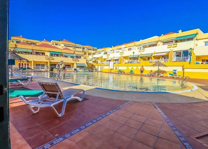 Rentaliday Mareverde River شقة